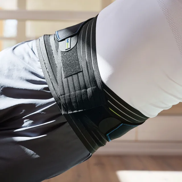 Actimove Sport Back Support 4 Stays Adjustable Double Layer Compression