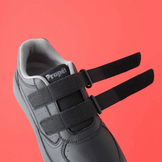 Propet Men's Ultima Strap Athletic Shoes